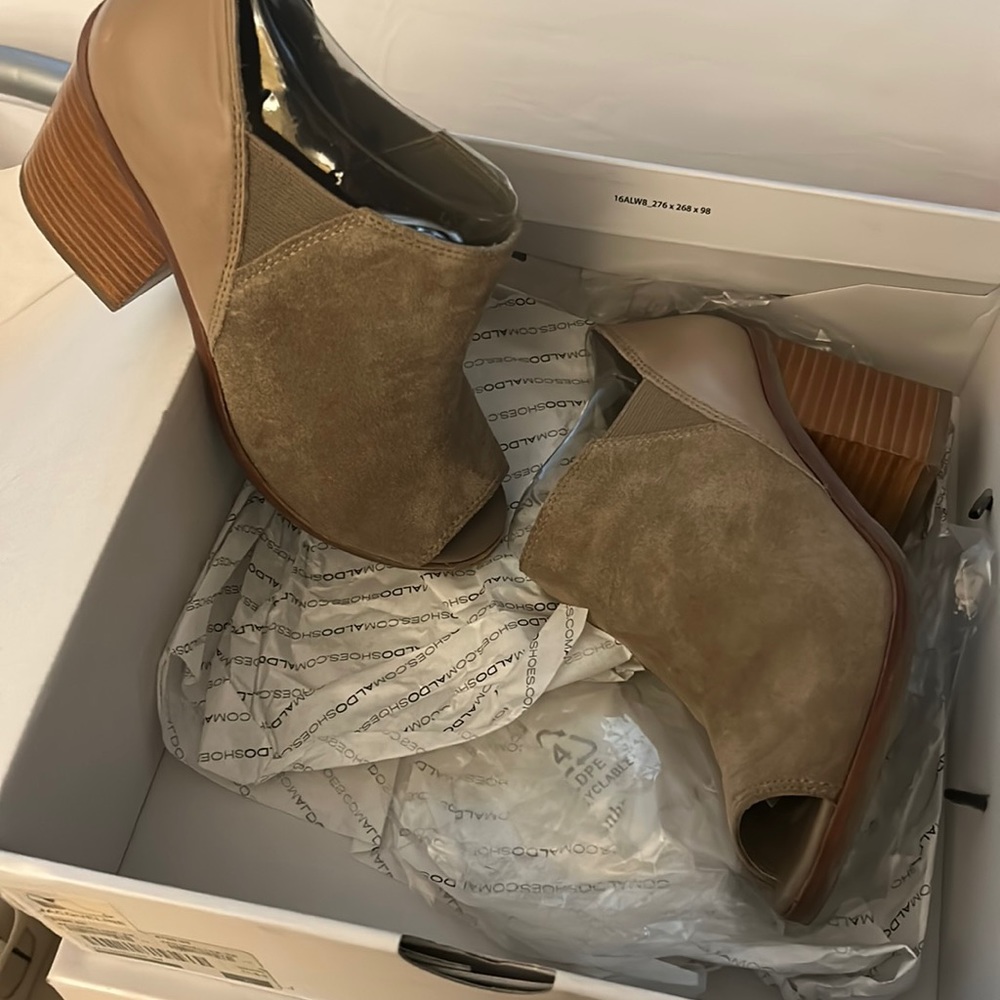ALDO shoes size 6